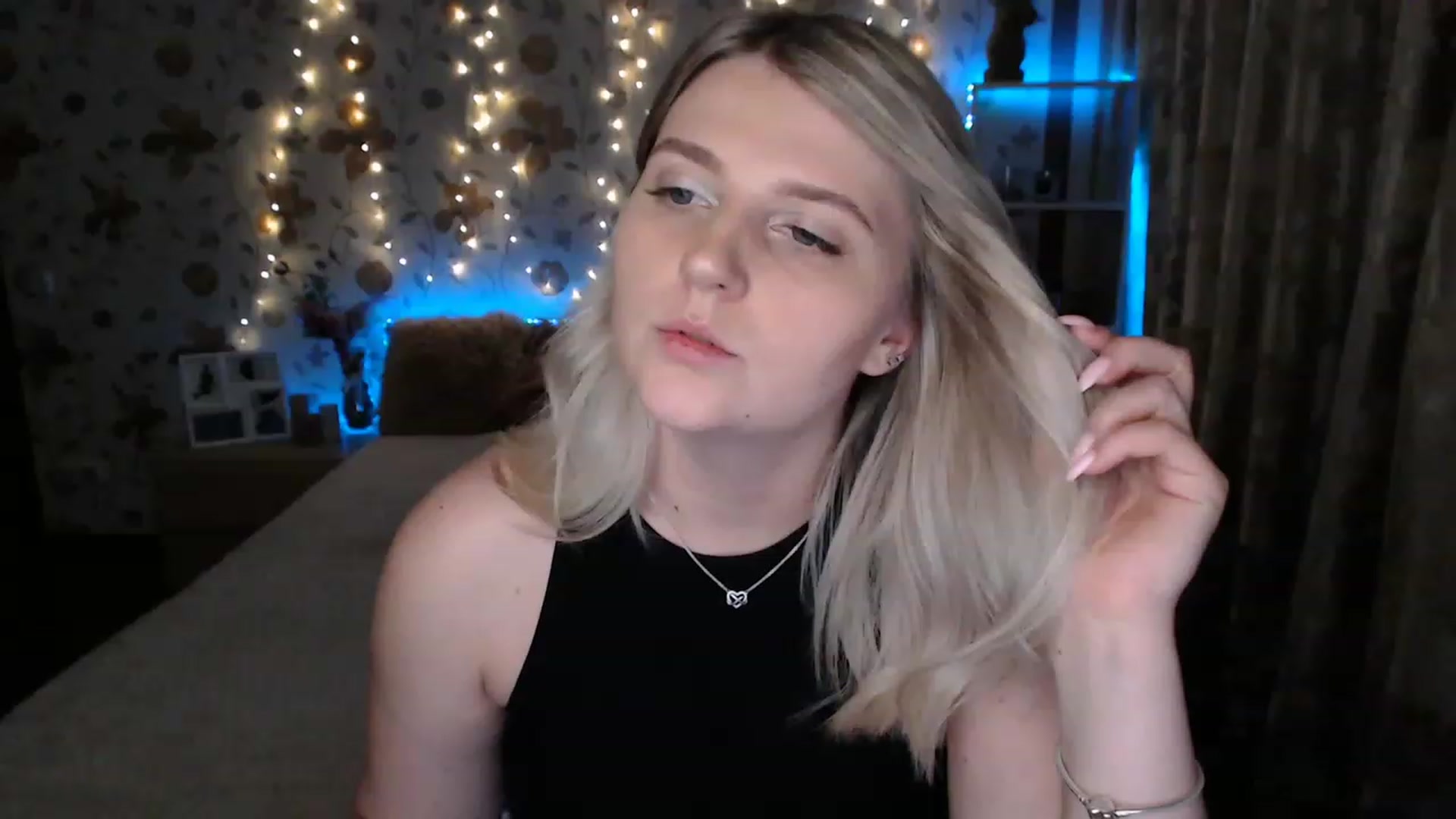 Gallery image thumbnail from Nice_Ass007's myfreecams stream on, 06/15/2023, 23:15 image 13 of 20
