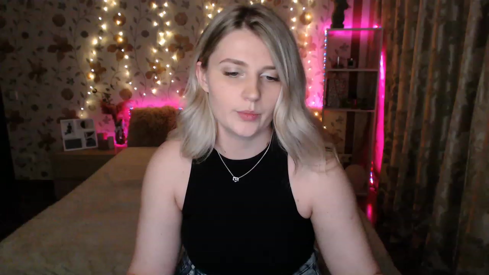 Gallery image thumbnail from Nice_Ass007's myfreecams stream on, 06/16/2023, 01:28 image 1 of 20