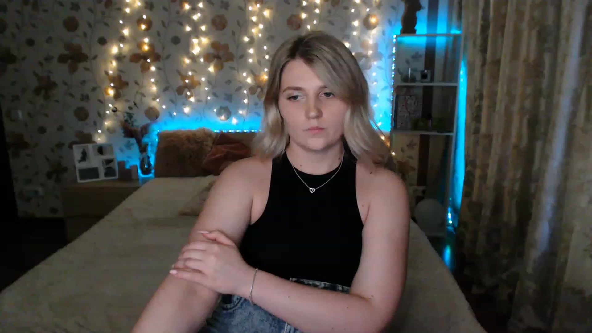 Gallery image thumbnail from Nice_Ass007's myfreecams stream on, 06/16/2023, 03:06 image 7 of 20