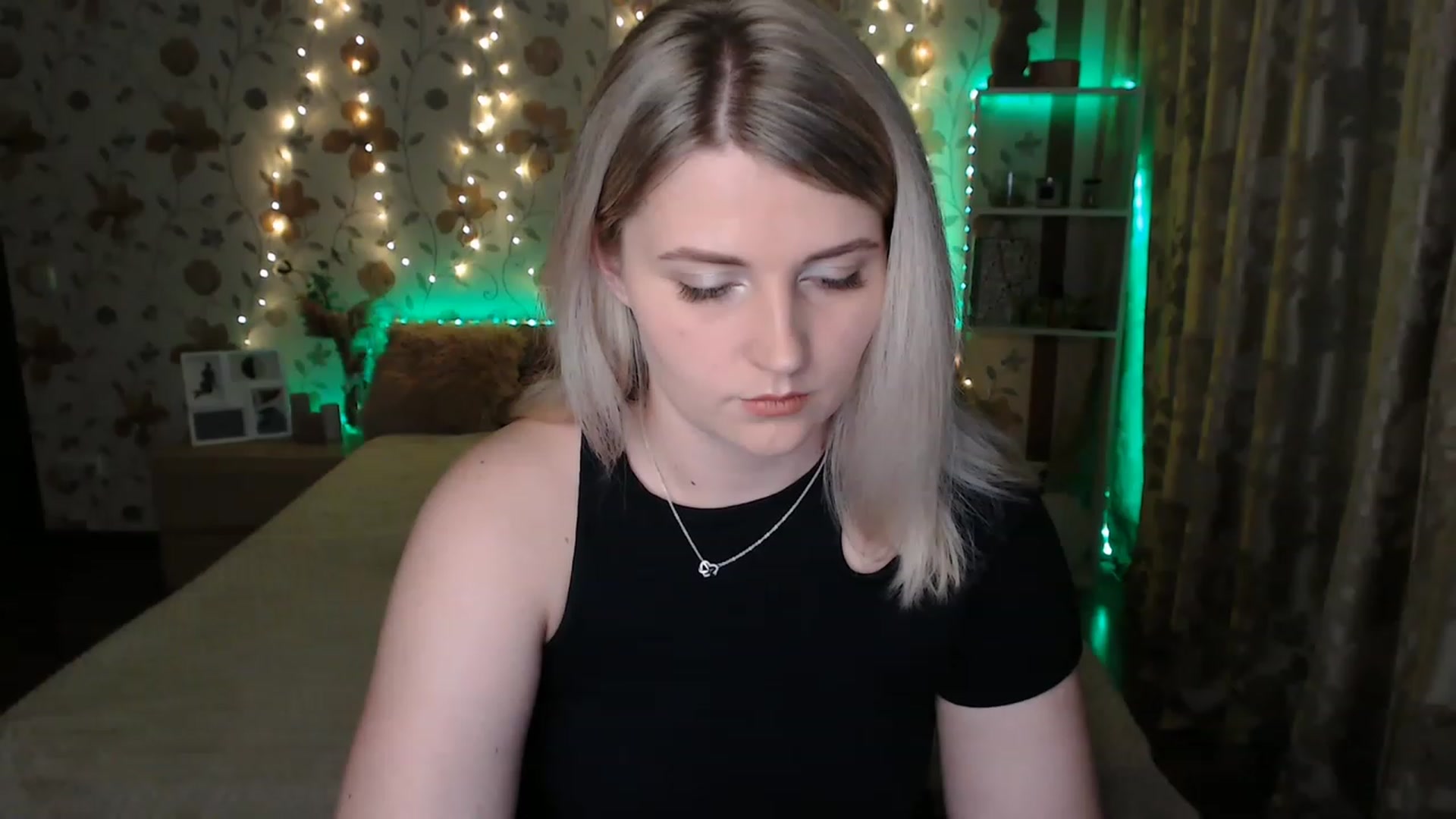 Gallery image thumbnail from Nice_Ass007's myfreecams stream on, 06/16/2023, 19:32 image 4 of 20
