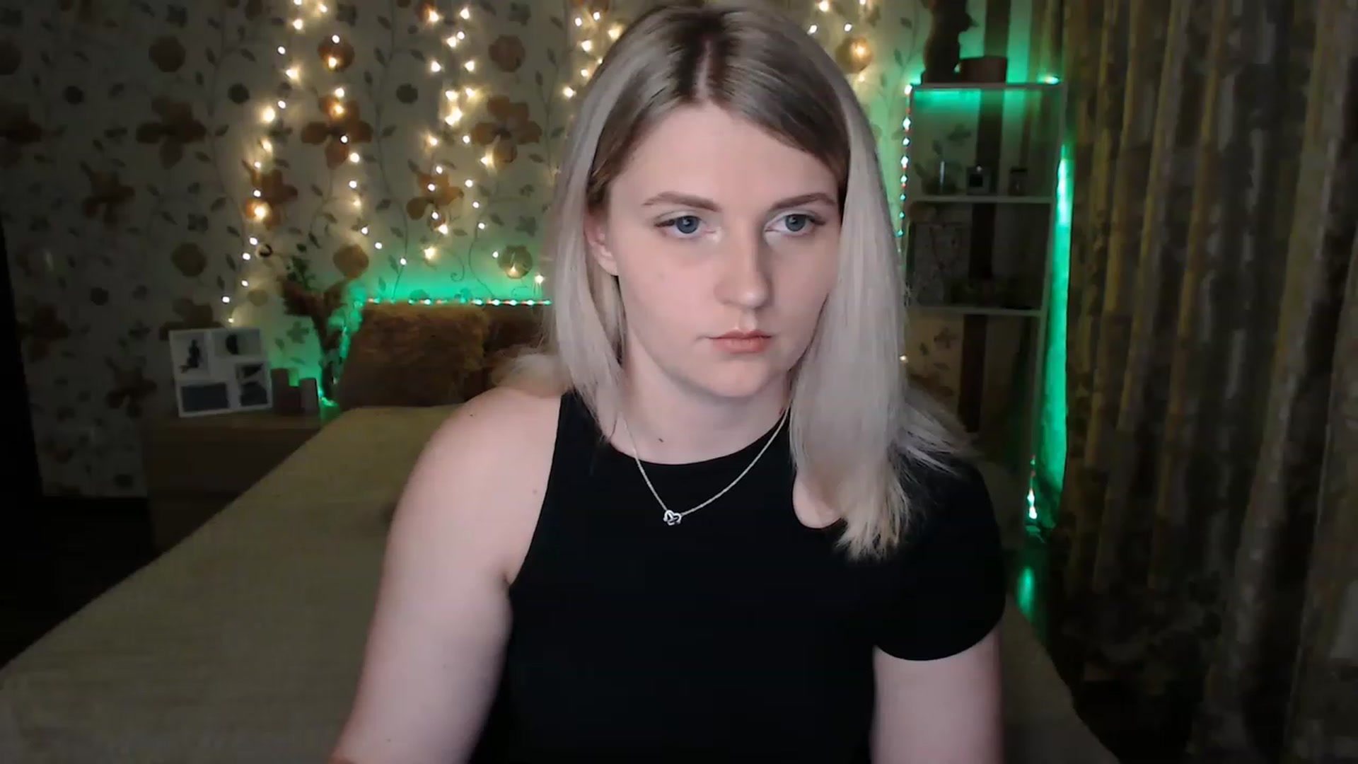 Gallery image thumbnail from Nice_Ass007's myfreecams stream on, 06/16/2023, 19:32 image 6 of 20