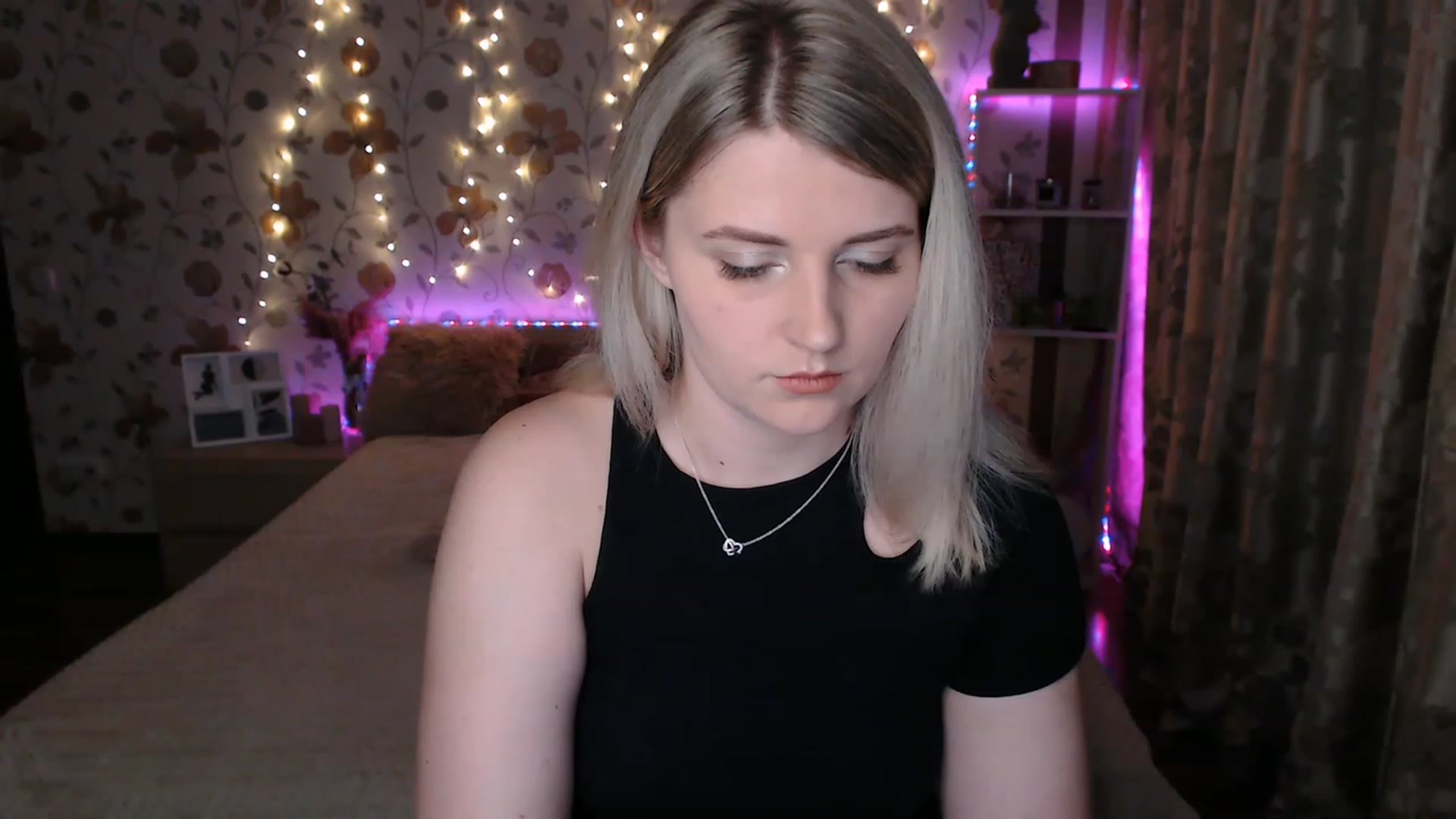 Gallery image thumbnail from Nice_Ass007's myfreecams stream on, 06/16/2023, 19:32 image 2 of 20