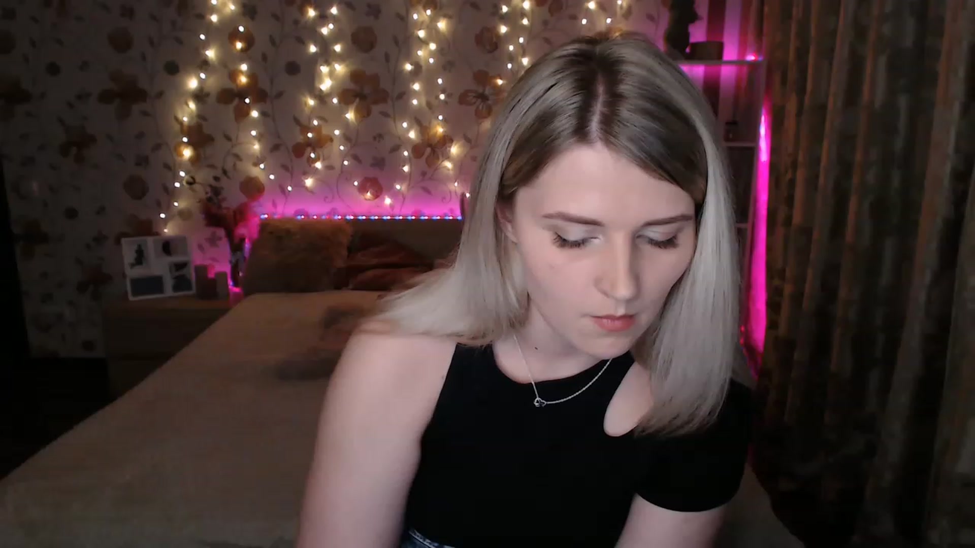Gallery image thumbnail from Nice_Ass007's myfreecams stream on, 06/16/2023, 23:17 image 4 of 20