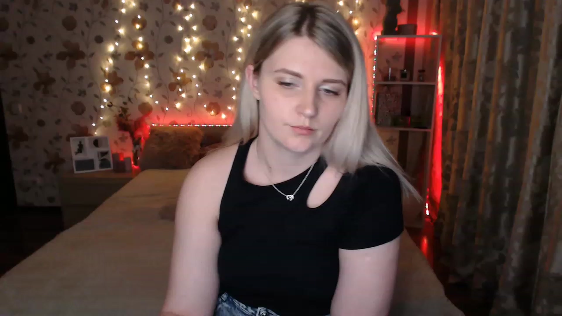 Gallery image thumbnail from Nice_Ass007's myfreecams stream on, 06/17/2023, 24:31 image 4 of 20