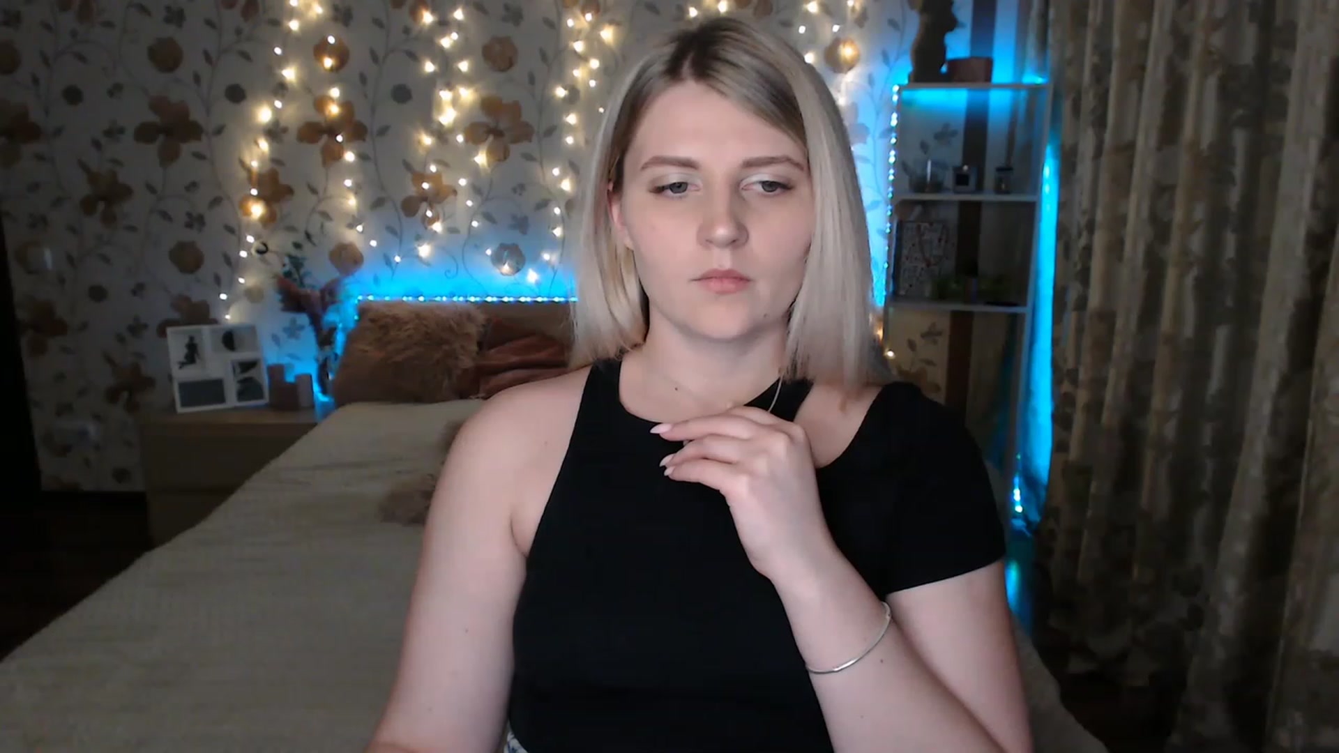 Gallery image thumbnail from Nice_Ass007's myfreecams stream on, 06/17/2023, 24:31 image 13 of 20