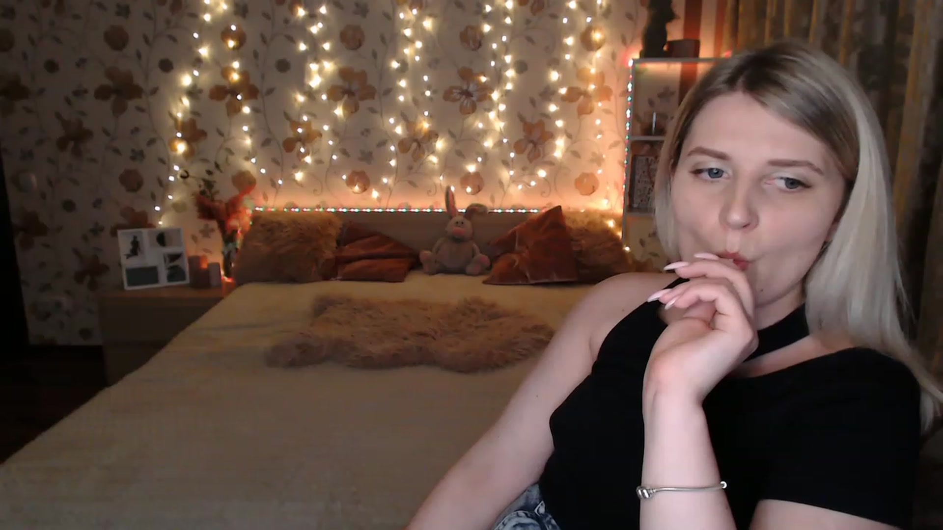 Gallery image thumbnail from Nice_Ass007's myfreecams stream on, 06/17/2023, 01:02 image 20 of 20