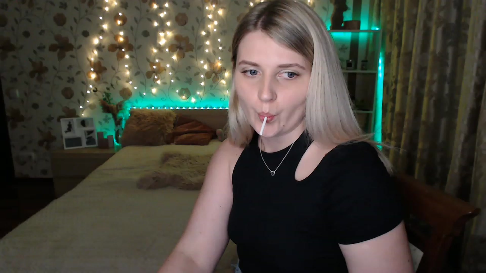 Gallery image thumbnail from Nice_Ass007's myfreecams stream on, 06/17/2023, 02:02 image 6 of 20