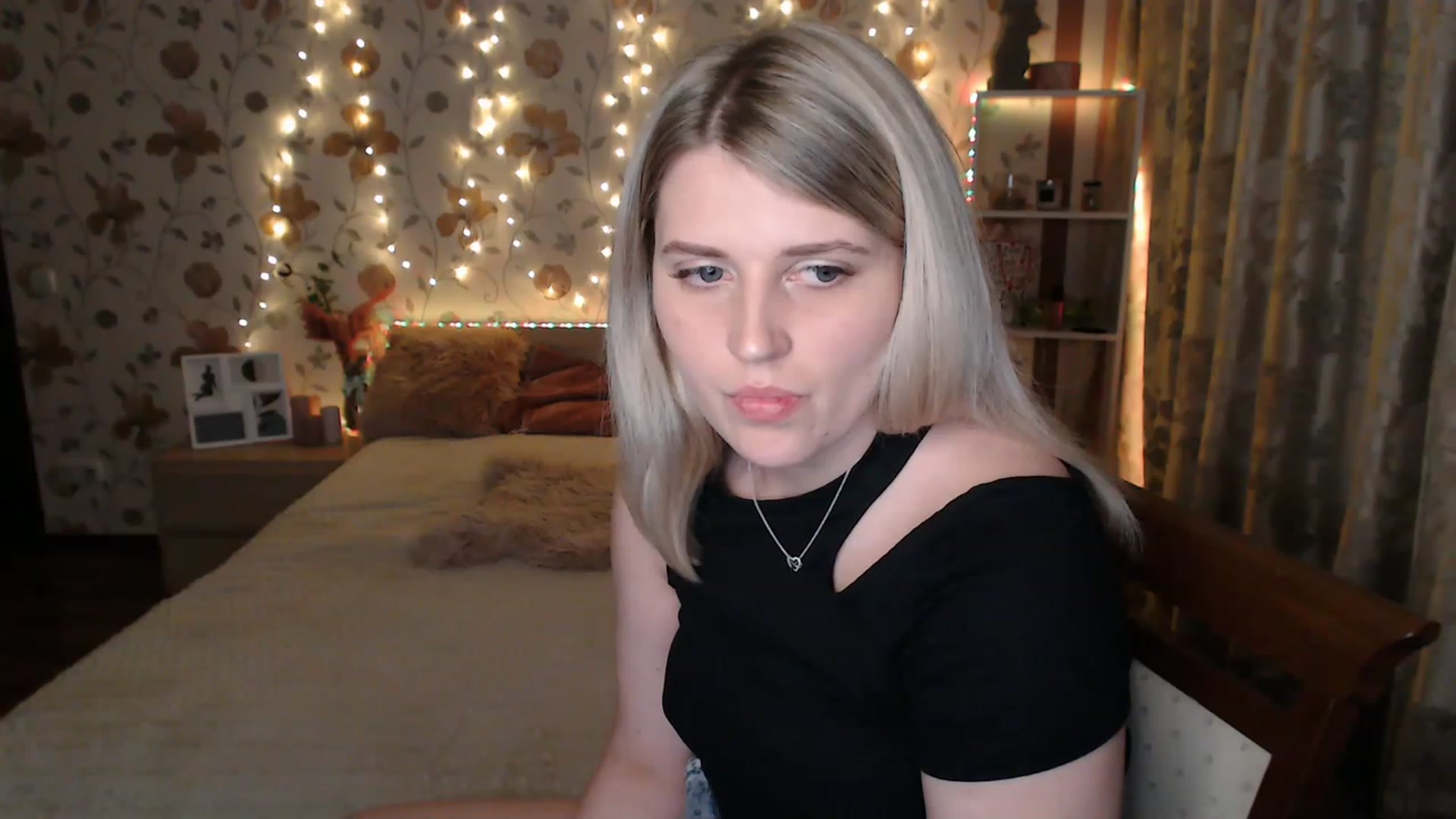 Gallery image thumbnail from Nice_Ass007's myfreecams stream on, 06/17/2023, 02:02 image 14 of 20