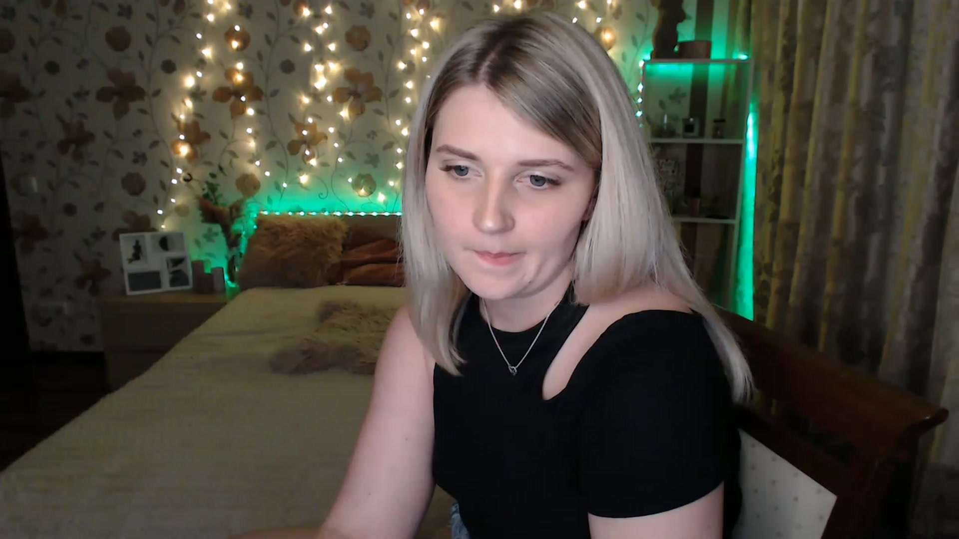 Gallery image thumbnail from Nice_Ass007's myfreecams stream on, 06/17/2023, 02:02 image 17 of 20