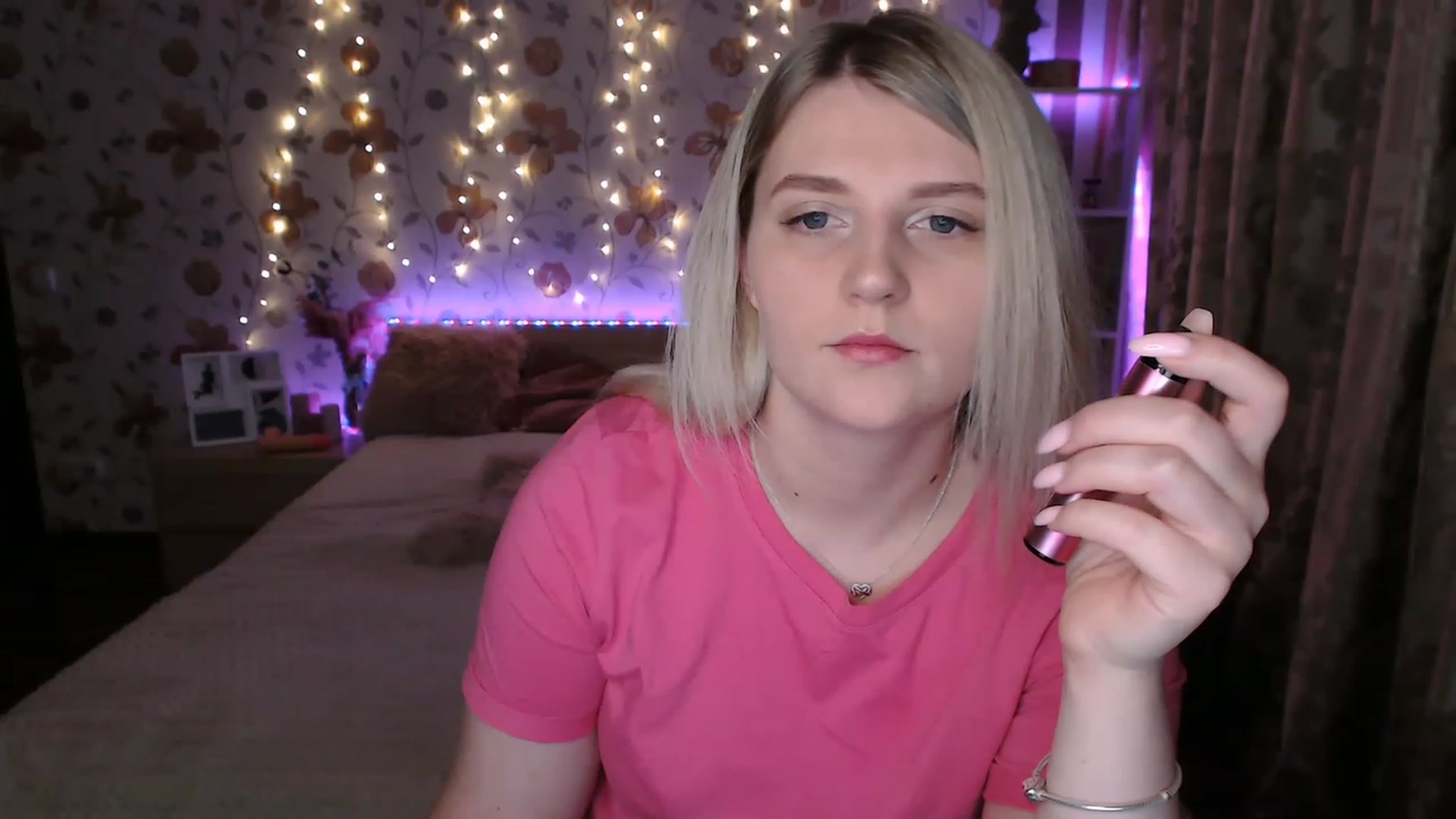 Gallery image thumbnail from Nice_Ass007's myfreecams stream on, 06/17/2023, 19:58 image 15 of 20