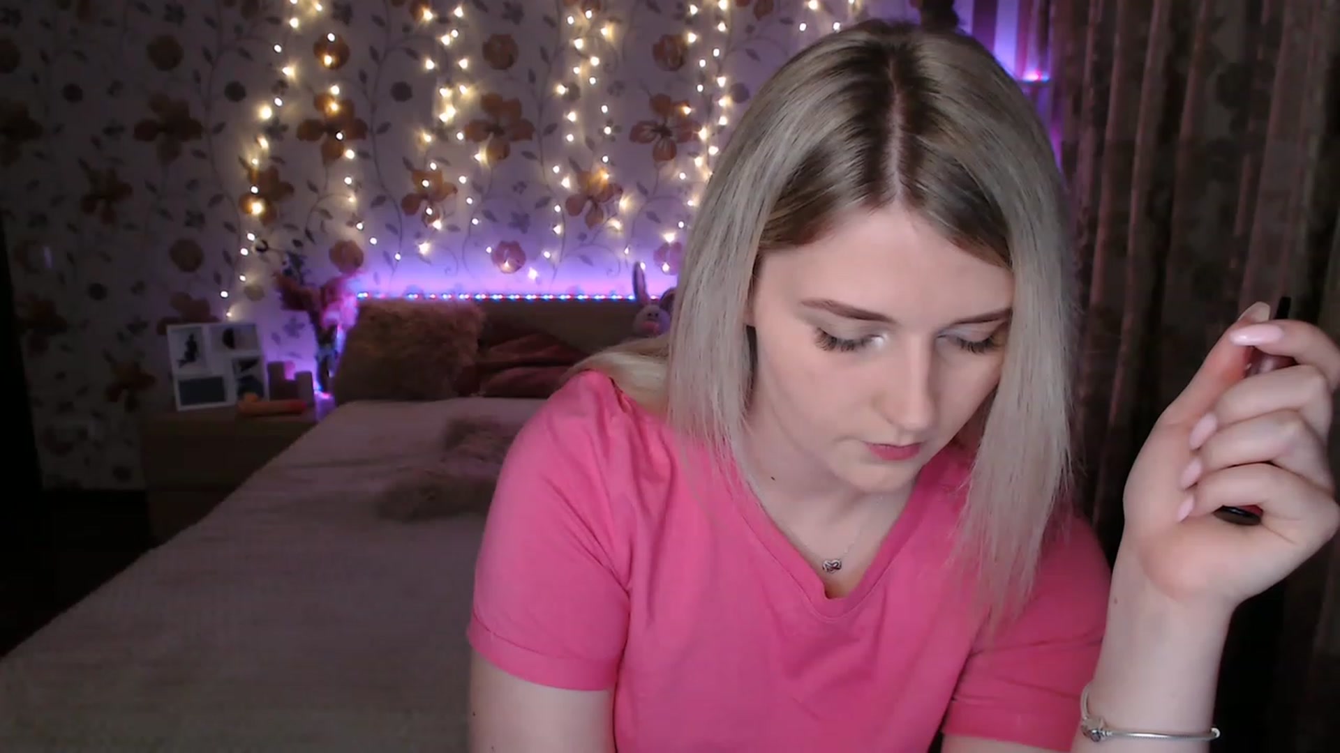 Gallery image thumbnail from Nice_Ass007's myfreecams stream on, 06/17/2023, 19:58 image 17 of 20