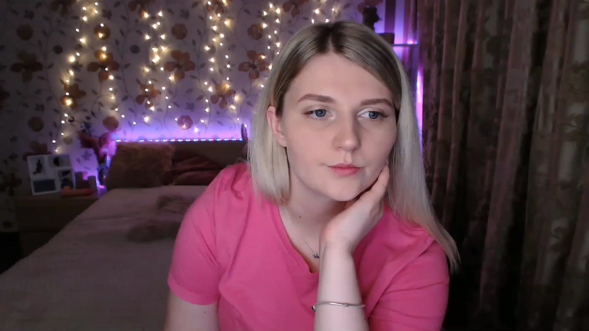 Gallery image thumbnail from Nice_Ass007's myfreecams stream on, 06/17/2023, 20:50 image 15 of 20
