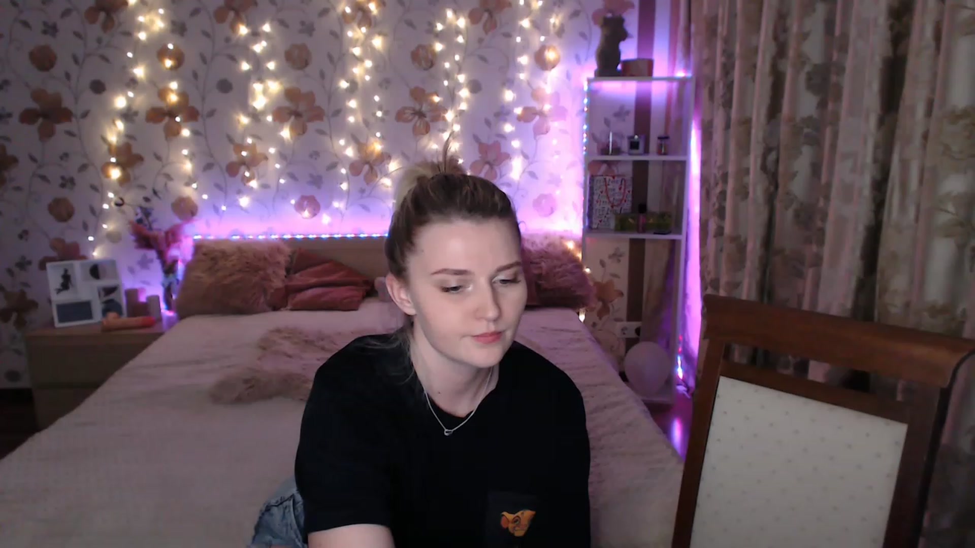 Gallery image thumbnail from Nice_Ass007's myfreecams stream on, 06/17/2023, 23:48 image 10 of 20