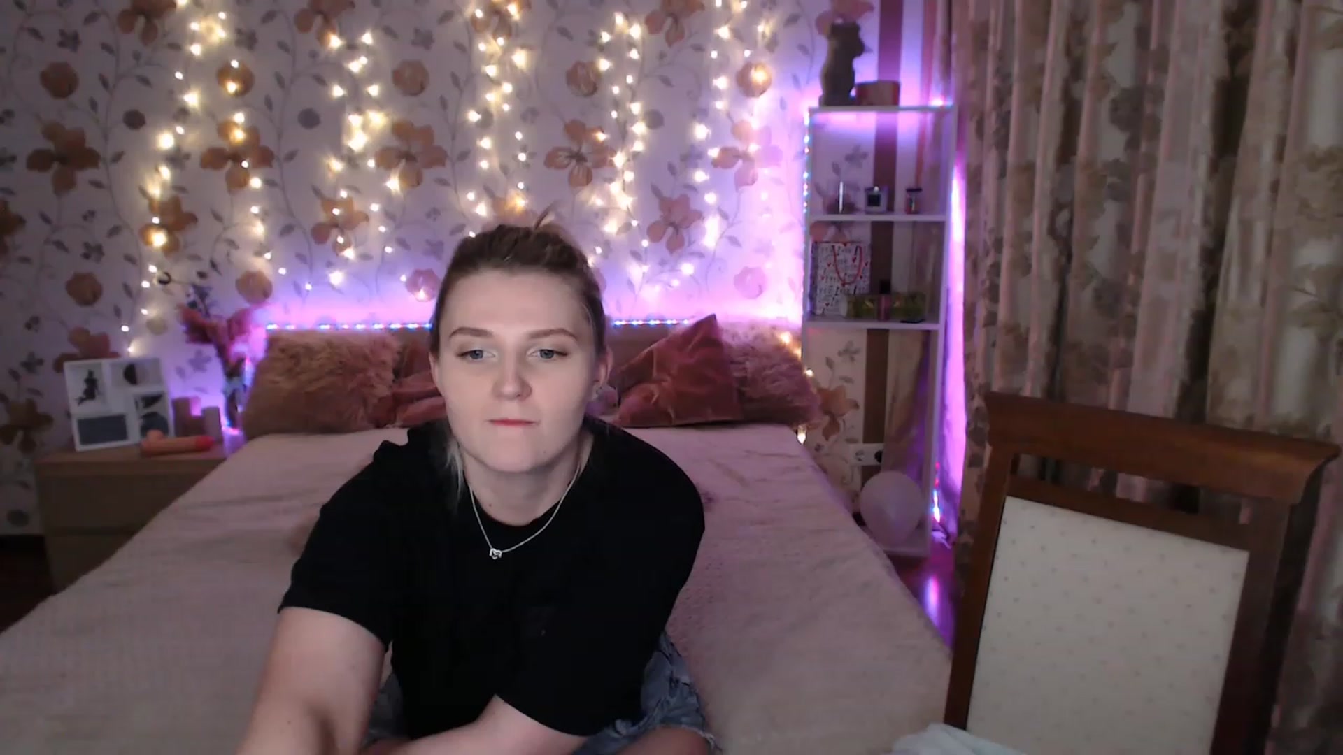 Gallery image thumbnail from Nice_Ass007's myfreecams stream on, 06/17/2023, 23:48 image 11 of 20