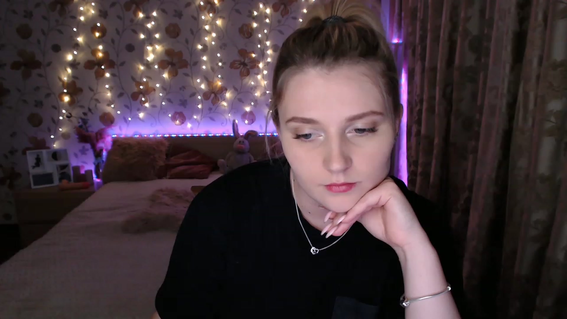 Gallery image thumbnail from Nice_Ass007's myfreecams stream on, 06/17/2023, 23:48 image 1 of 20