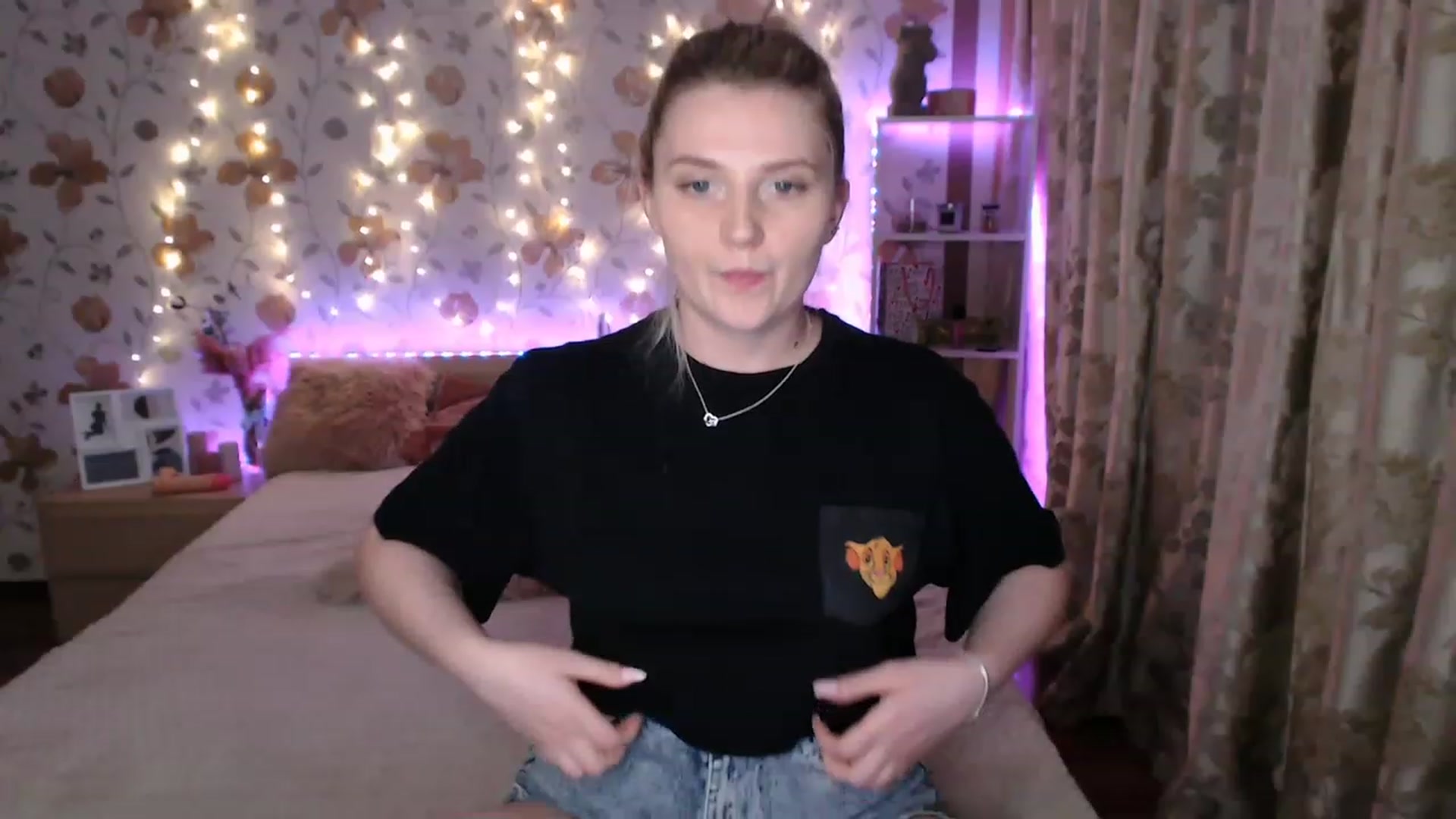 Gallery image thumbnail from Nice_Ass007's myfreecams stream on, 06/17/2023, 23:48 image 12 of 20