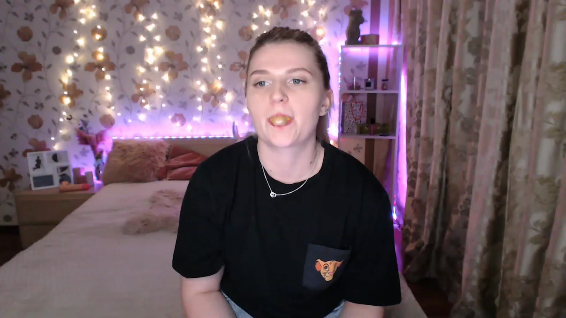Gallery image thumbnail from Nice_Ass007's myfreecams stream on, 06/17/2023, 23:48 image 14 of 20