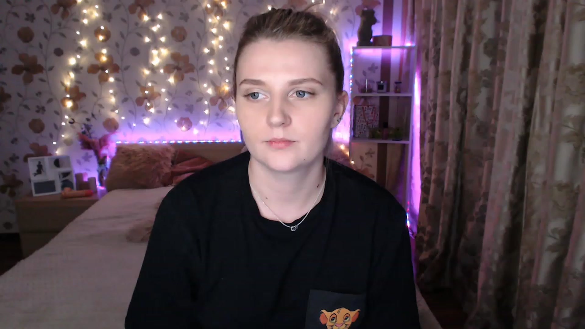Gallery image thumbnail from Nice_Ass007's myfreecams stream on, 06/18/2023, 01:13 image 5 of 20