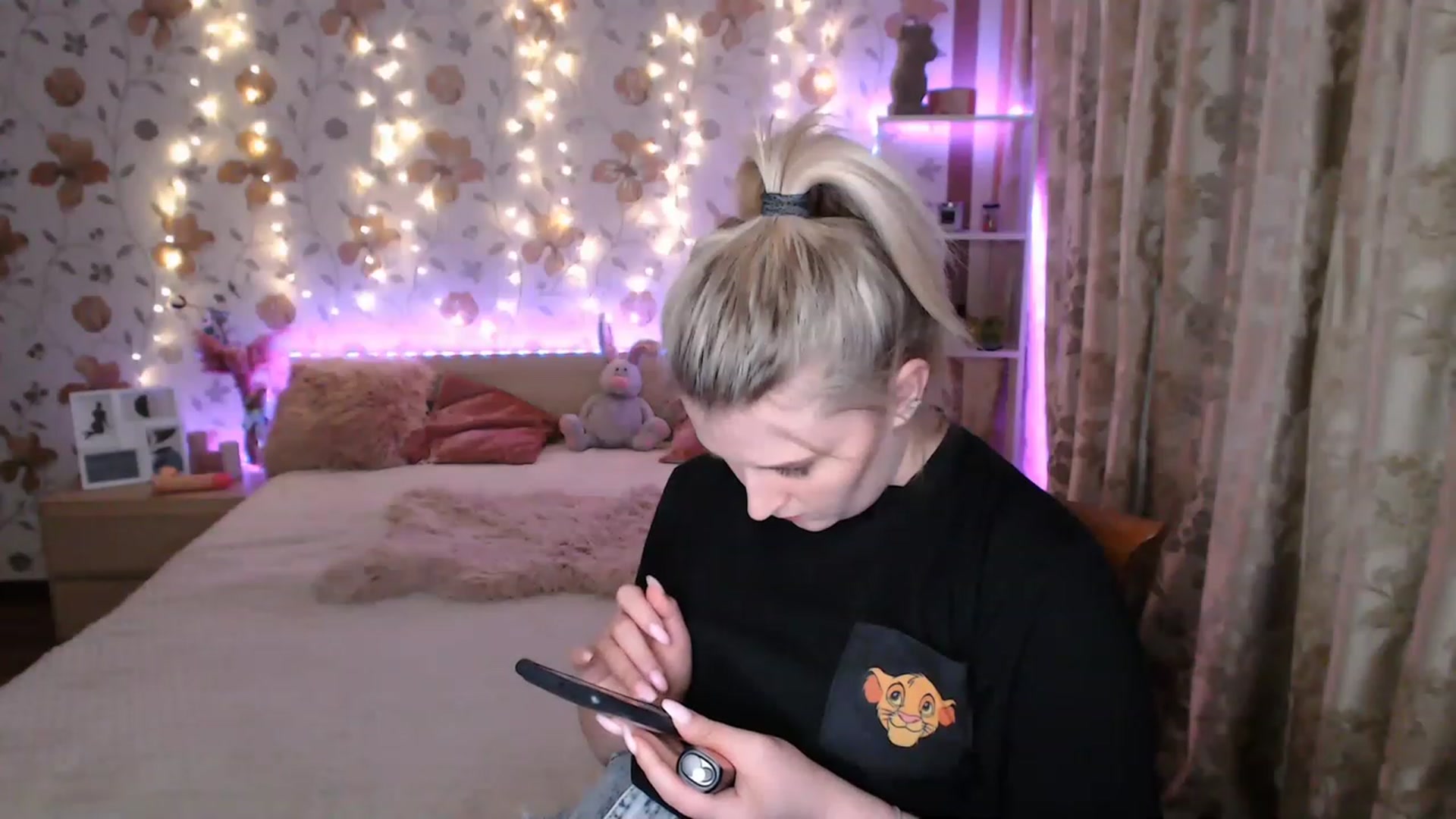 Gallery image thumbnail from Nice_Ass007's myfreecams stream on, 06/18/2023, 01:56 image 17 of 20