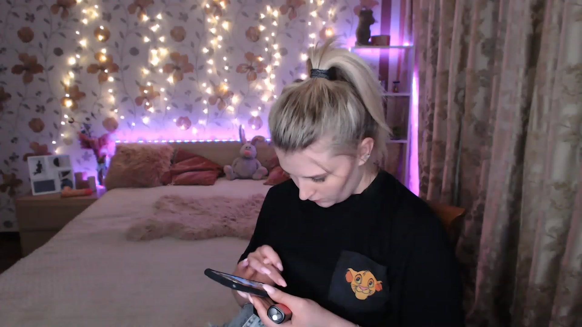 Gallery image thumbnail from Nice_Ass007's myfreecams stream on, 06/18/2023, 01:56 image 18 of 20