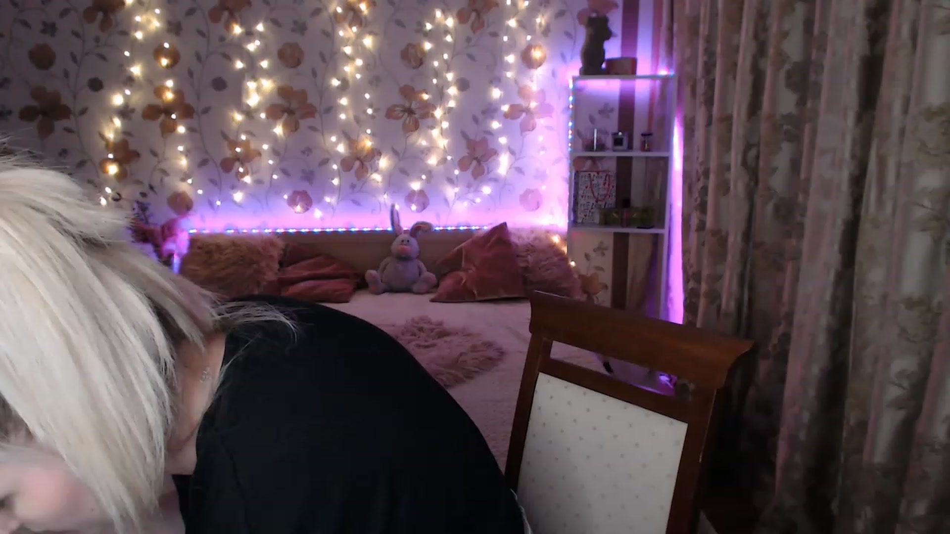 Gallery image thumbnail from Nice_Ass007's myfreecams stream on, 06/18/2023, 01:56 image 9 of 20