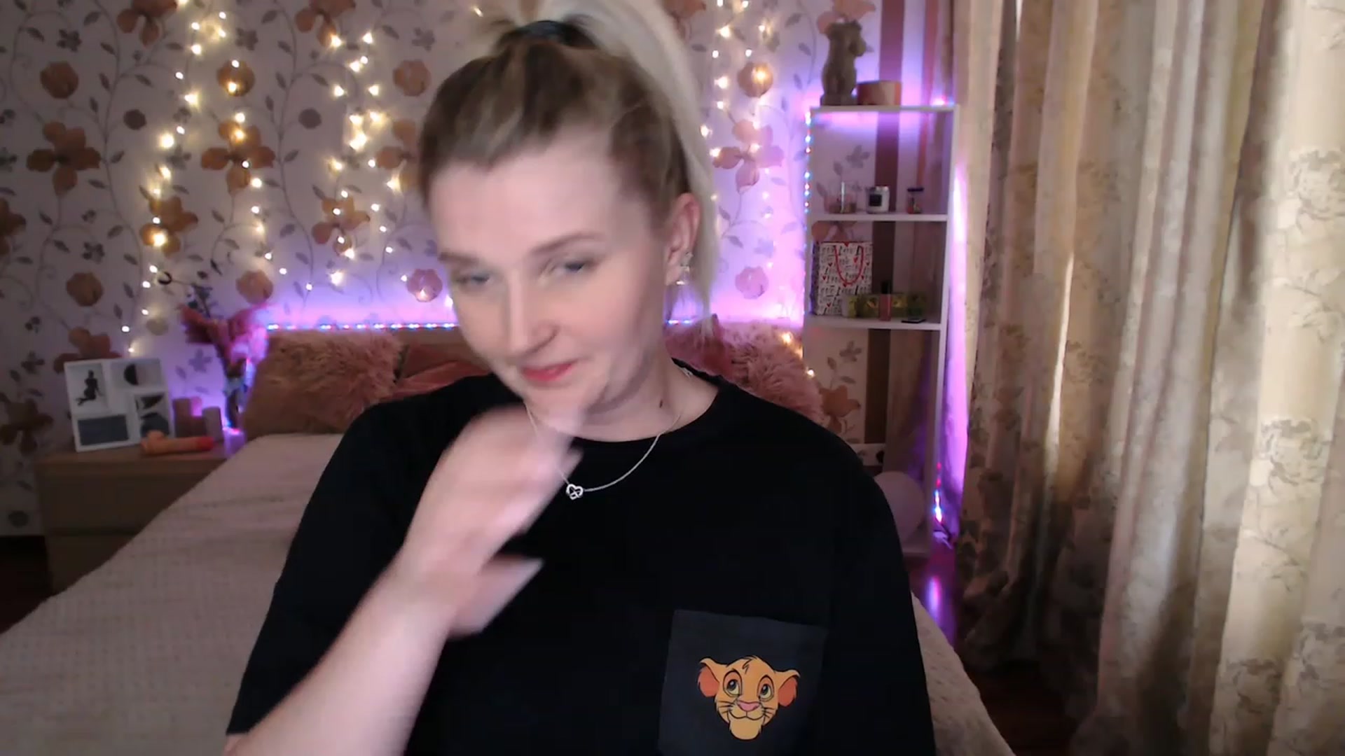 Gallery image thumbnail from Nice_Ass007's myfreecams stream on, 06/18/2023, 03:56 image 14 of 20