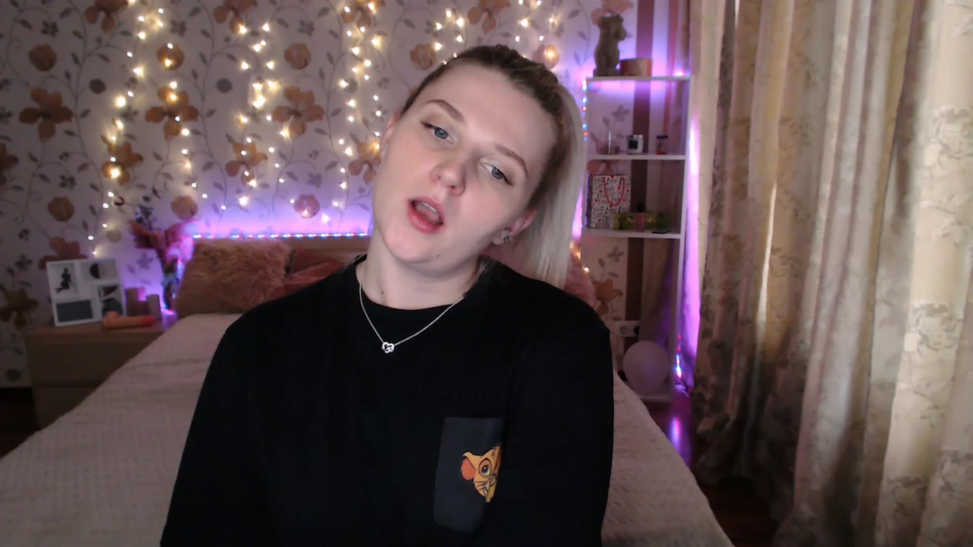 Gallery image thumbnail from Nice_Ass007's myfreecams stream on, 06/18/2023, 03:56 image 10 of 20