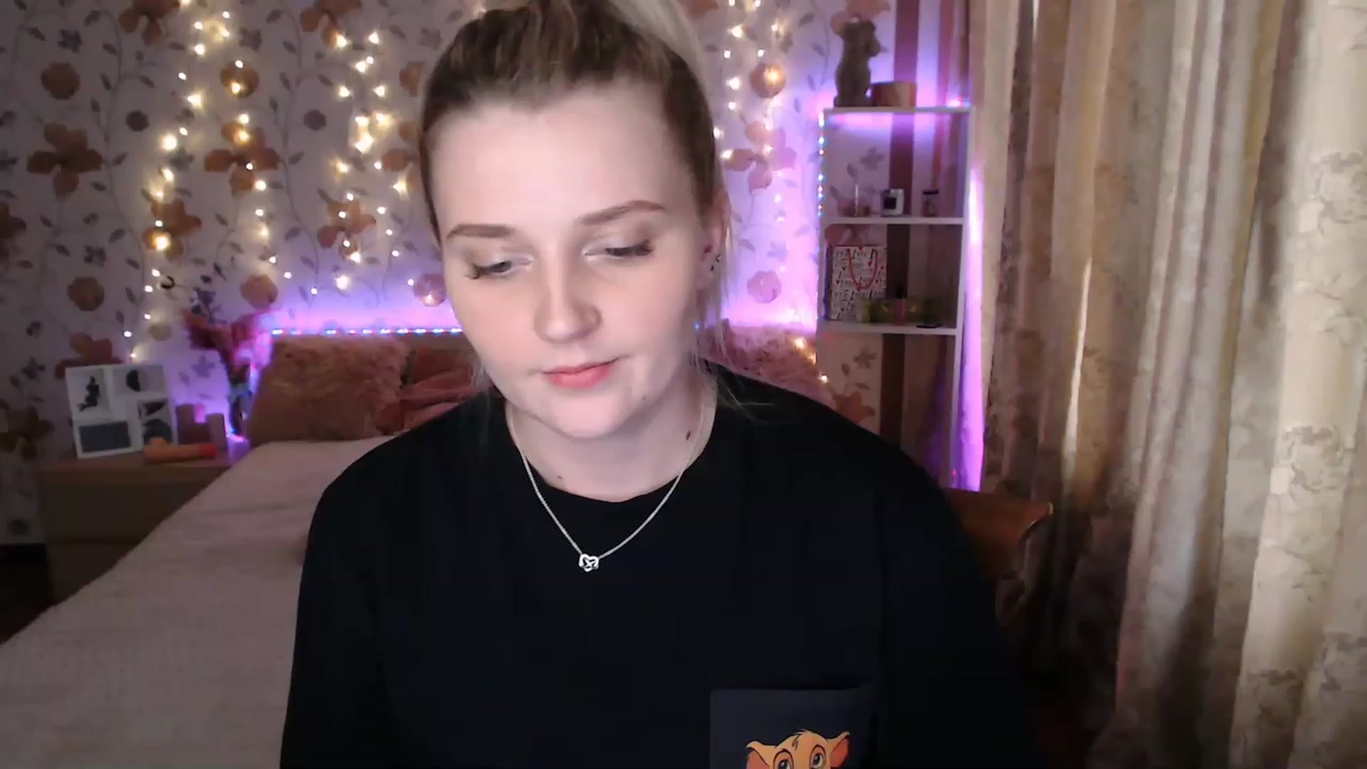 Gallery image thumbnail from Nice_Ass007's myfreecams stream on, 06/18/2023, 03:56 image 7 of 20