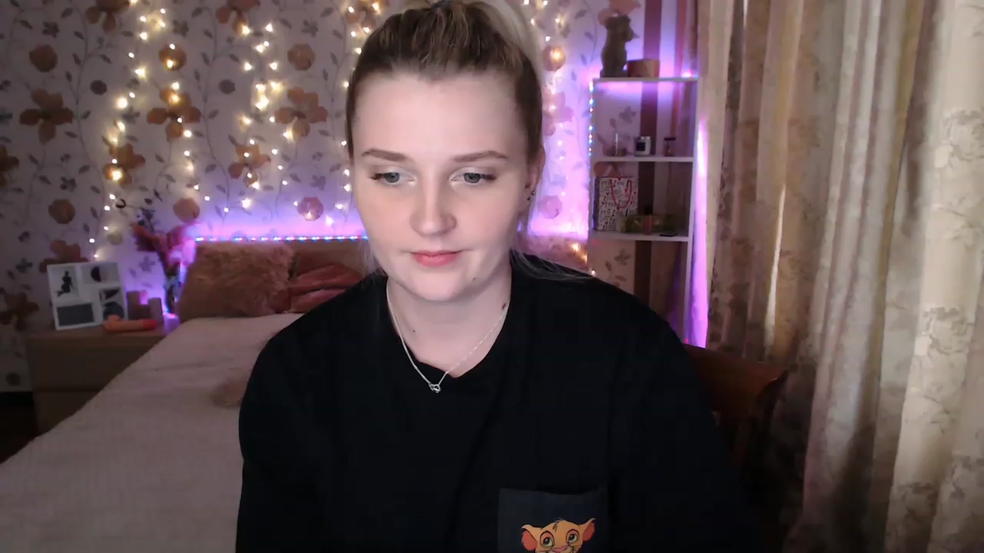 Gallery image thumbnail from Nice_Ass007's myfreecams stream on, 06/18/2023, 03:56 image 5 of 20