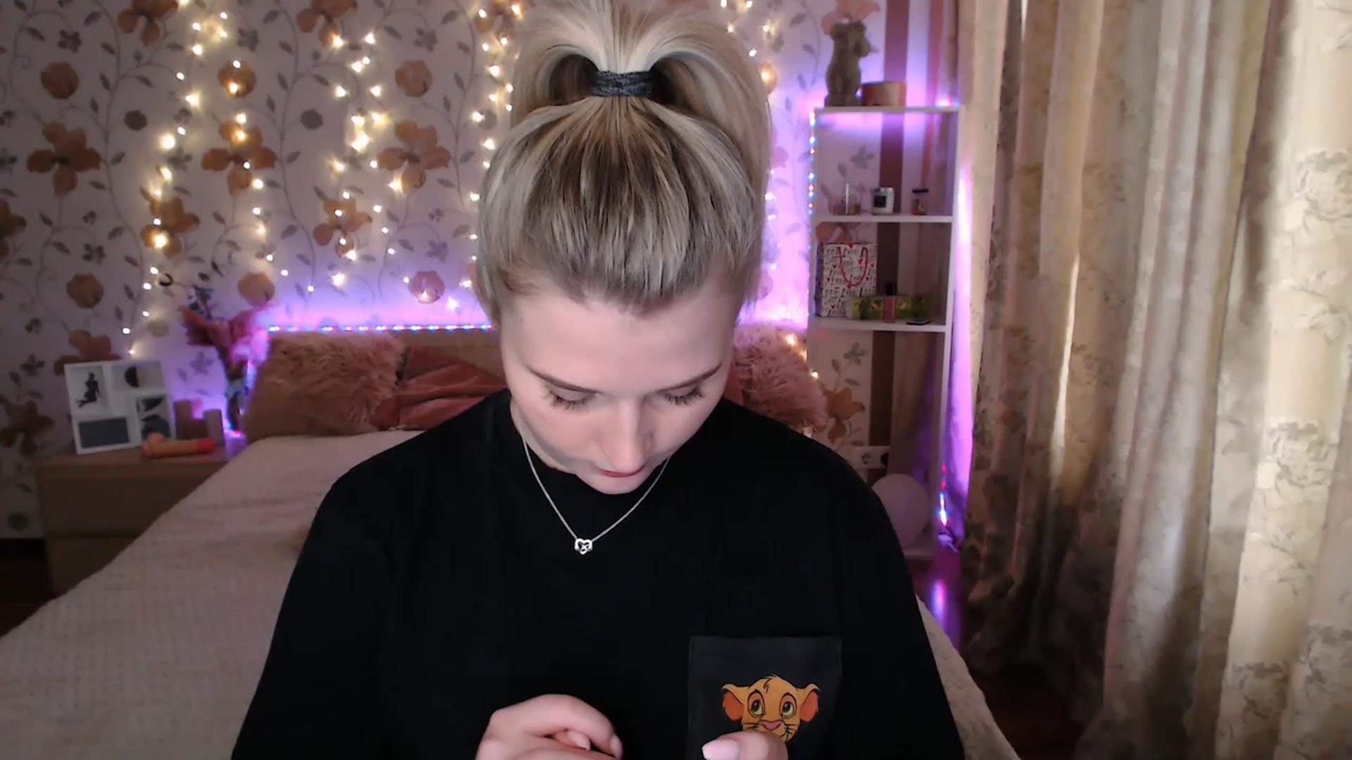Gallery image thumbnail from Nice_Ass007's myfreecams stream on, 06/18/2023, 03:56 image 18 of 20