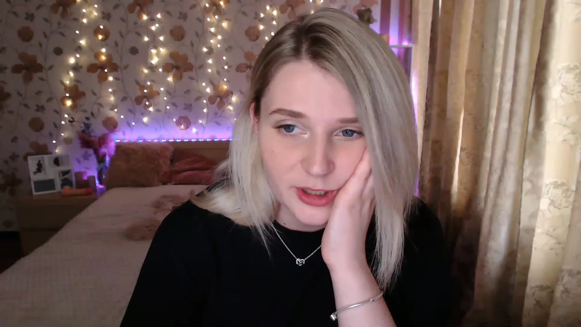 Gallery image thumbnail from Nice_Ass007's myfreecams stream on, 06/18/2023, 04:20 image 19 of 20