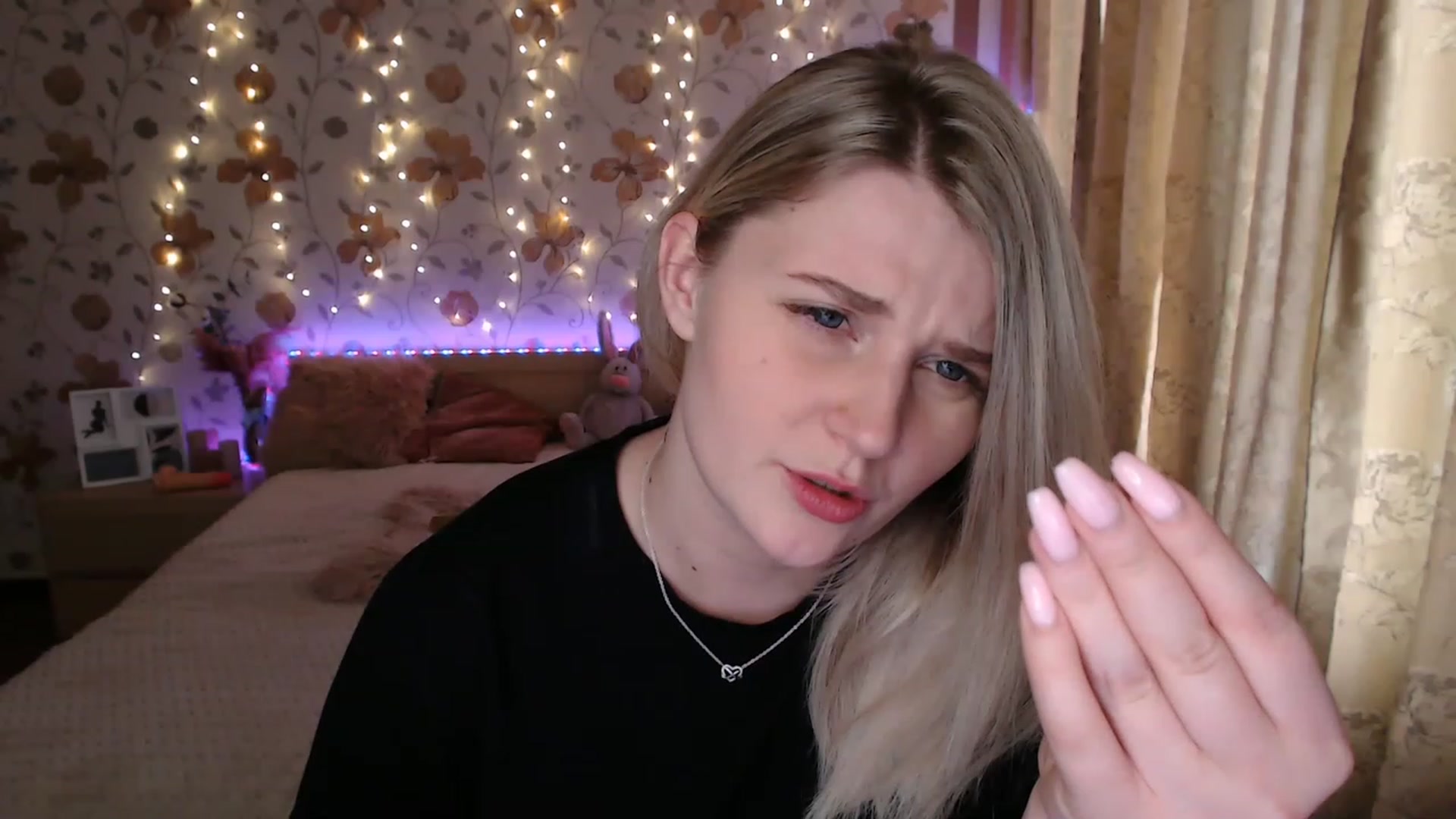 Gallery image thumbnail from Nice_Ass007's myfreecams stream on, 06/18/2023, 04:20 image 20 of 20