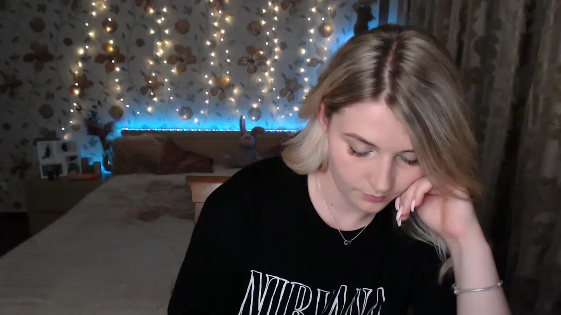 Gallery image thumbnail from Nice_Ass007's myfreecams stream on, 06/20/2023, 20:27 image 17 of 20