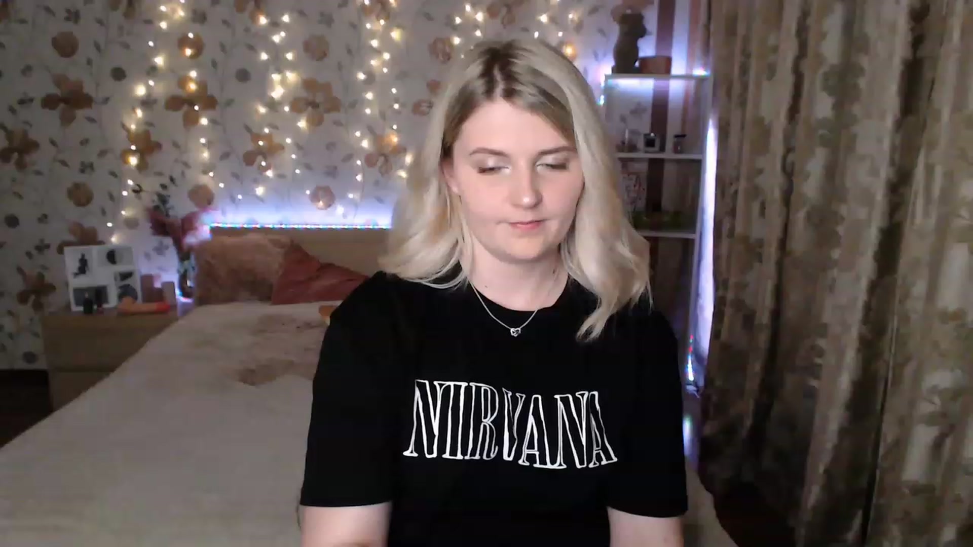 Gallery image thumbnail from Nice_Ass007's myfreecams stream on, 06/20/2023, 20:27 image 5 of 20