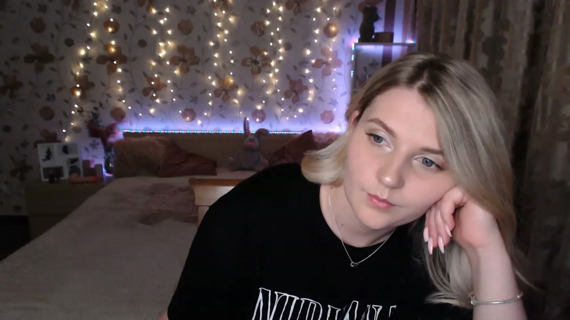 Gallery image thumbnail from Nice_Ass007's myfreecams stream on, 06/20/2023, 20:27 image 16 of 20