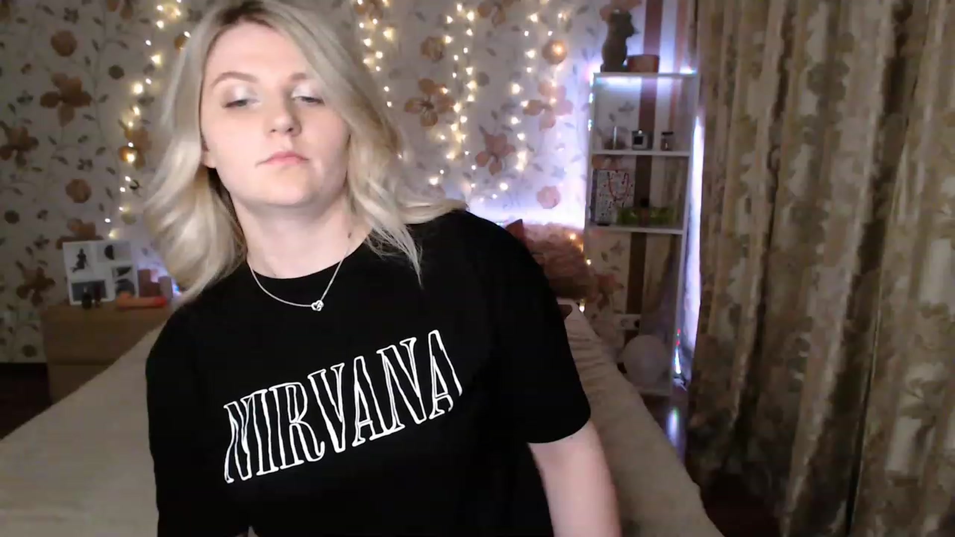 Gallery image thumbnail from Nice_Ass007's myfreecams stream on, 06/20/2023, 20:27 image 12 of 20