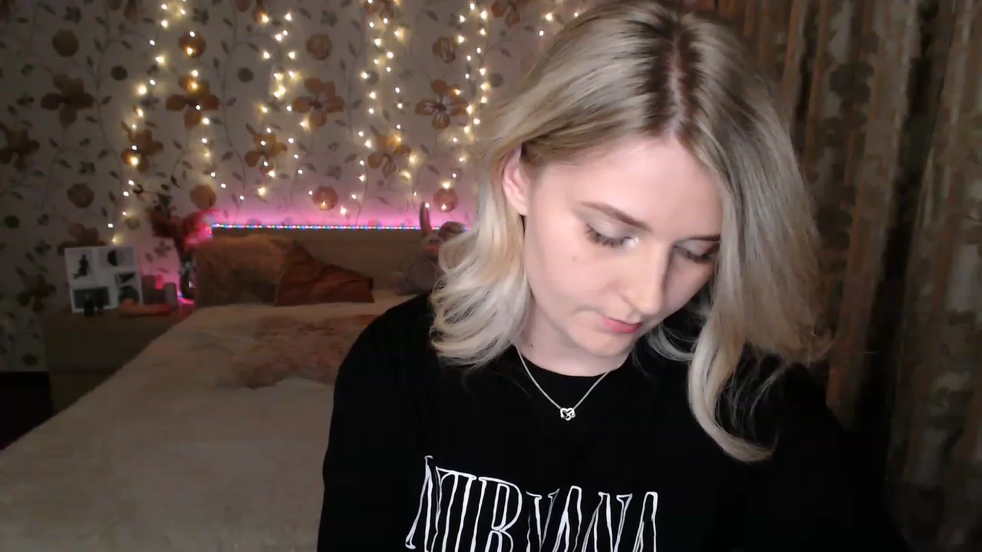 Gallery image thumbnail from Nice_Ass007's myfreecams stream on, 06/20/2023, 22:31 image 5 of 20