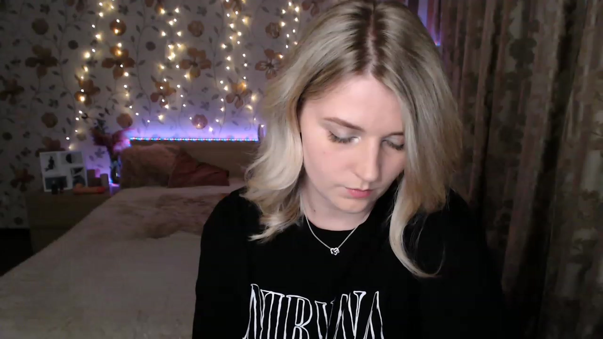 Gallery image thumbnail from Nice_Ass007's myfreecams stream on, 06/20/2023, 22:31 image 7 of 20