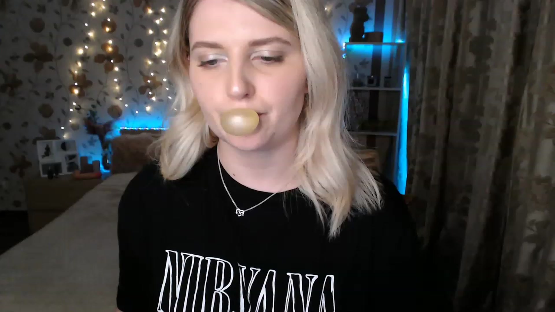 Gallery image thumbnail from Nice_Ass007's myfreecams stream on, 06/21/2023, 24:06 image 15 of 20