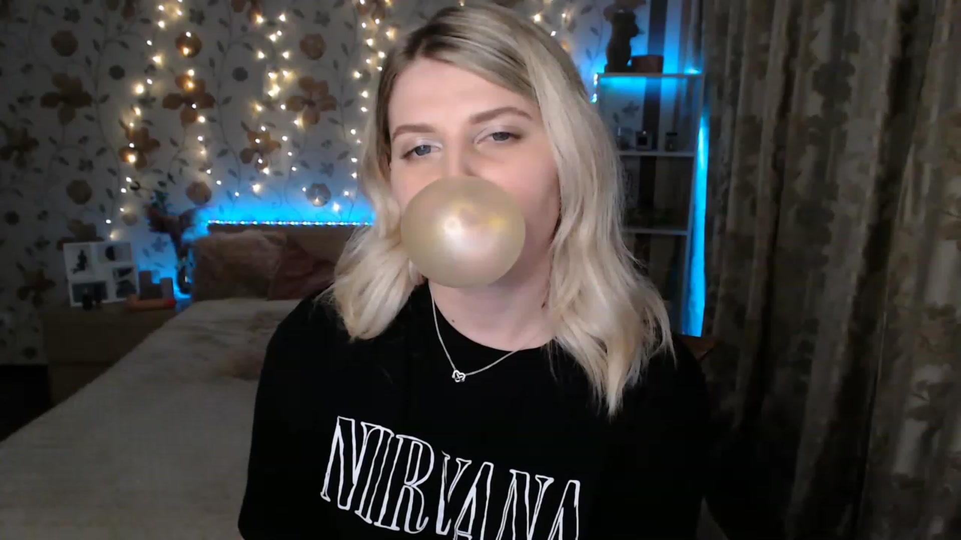 Gallery image thumbnail from Nice_Ass007's myfreecams stream on, 06/21/2023, 24:06 image 17 of 20