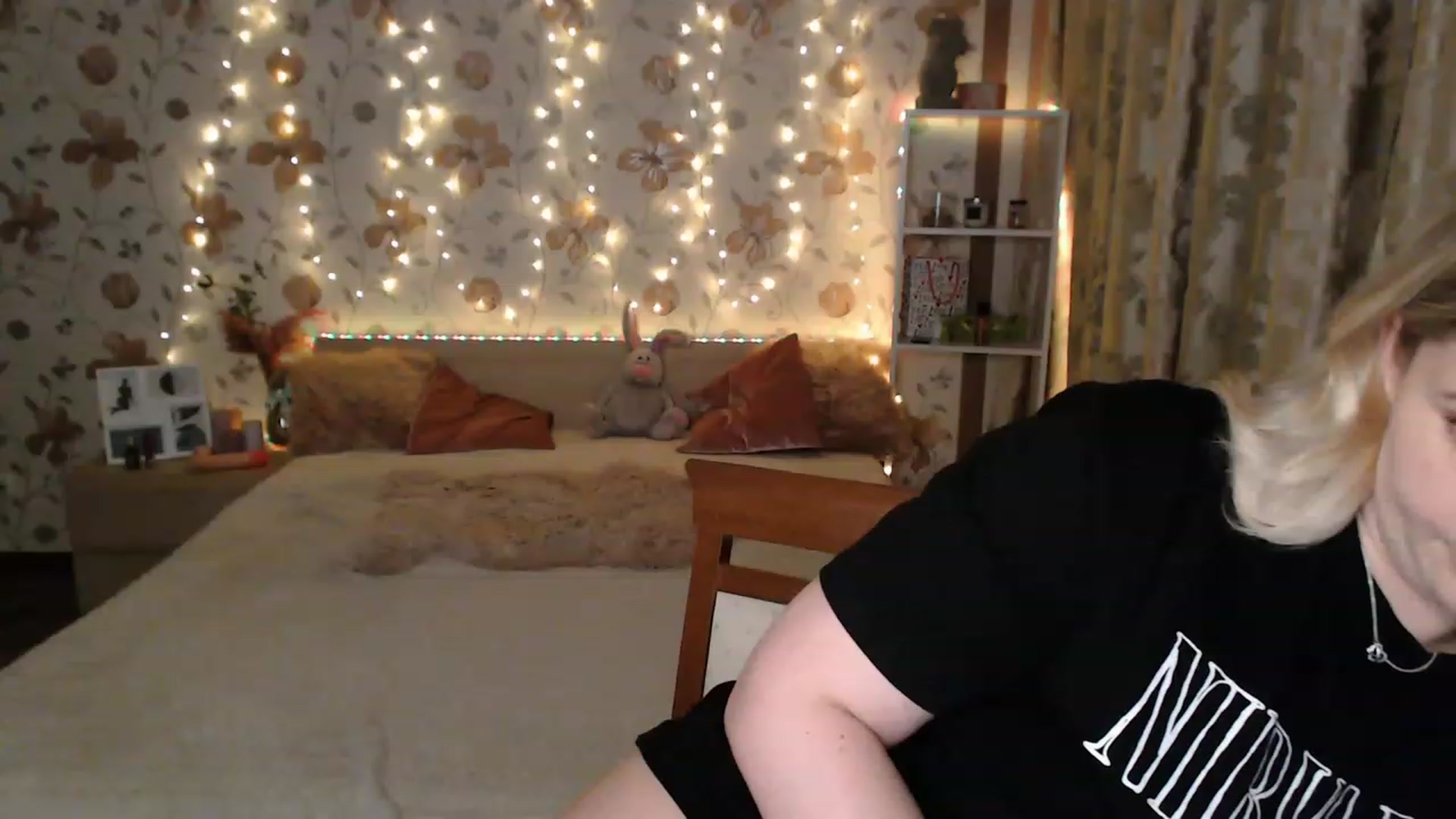 Gallery image thumbnail from Nice_Ass007's myfreecams stream on, 06/21/2023, 24:06 image 14 of 20