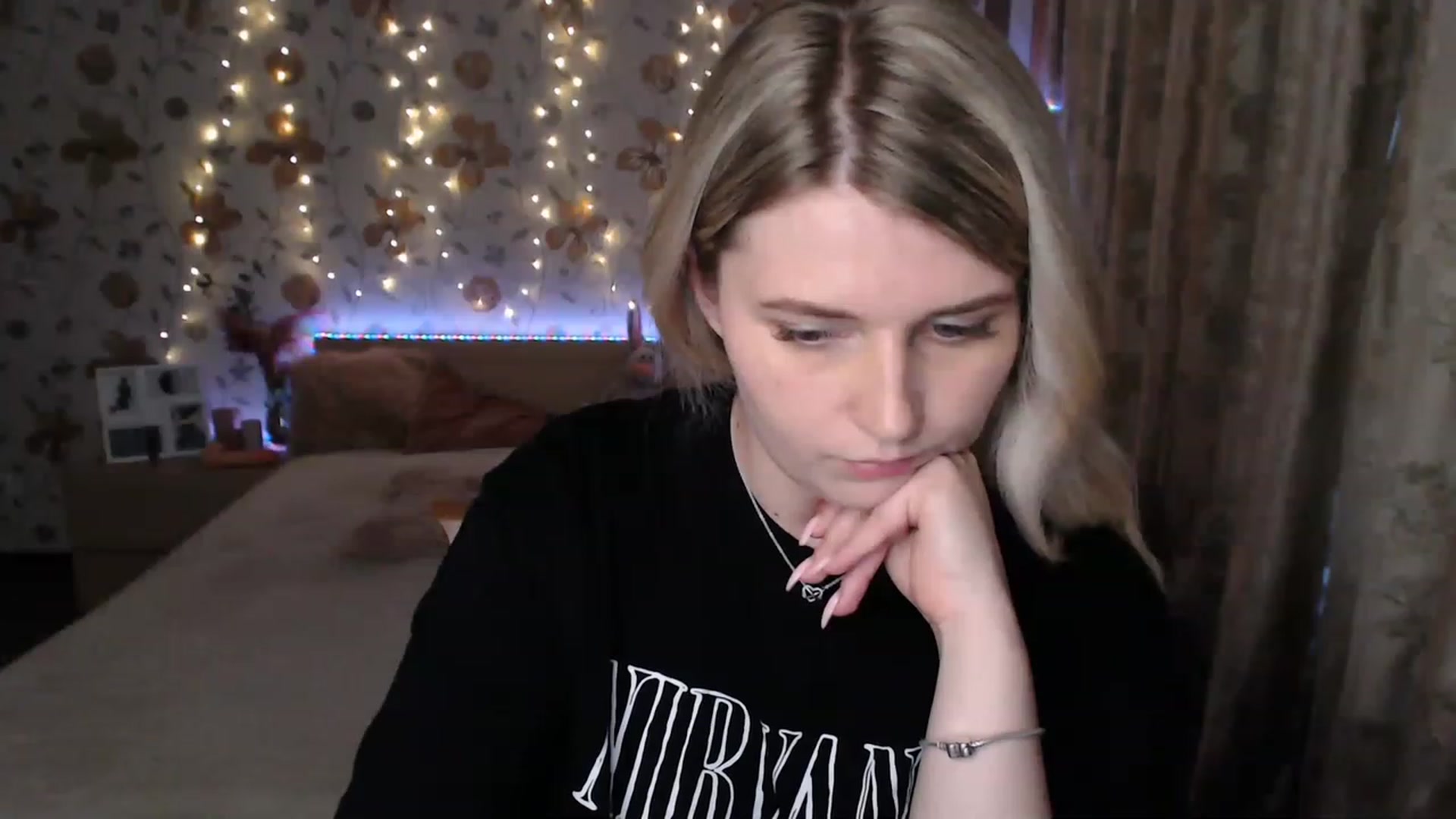 Gallery image thumbnail from Nice_Ass007's myfreecams stream on, 06/21/2023, 02:28 image 15 of 20