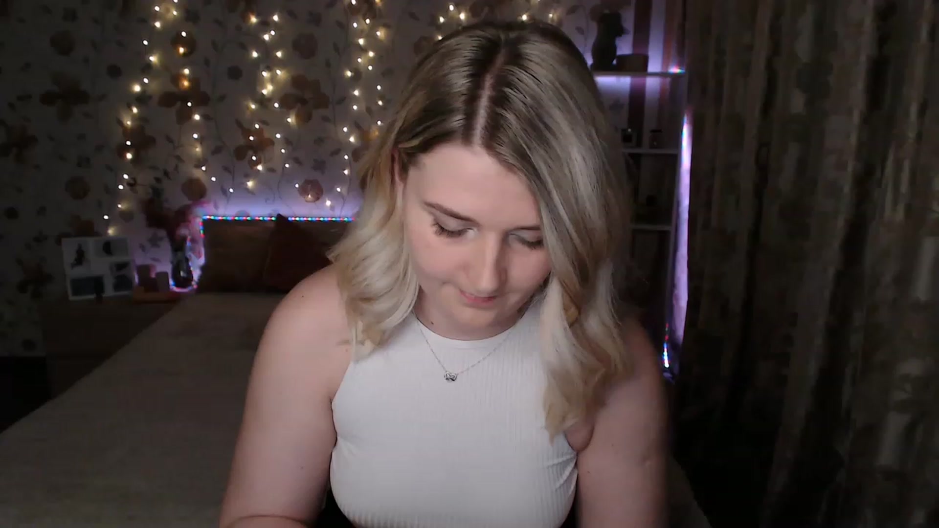 Gallery image thumbnail from Nice_Ass007's myfreecams stream on, 06/21/2023, 22:04 image 5 of 20