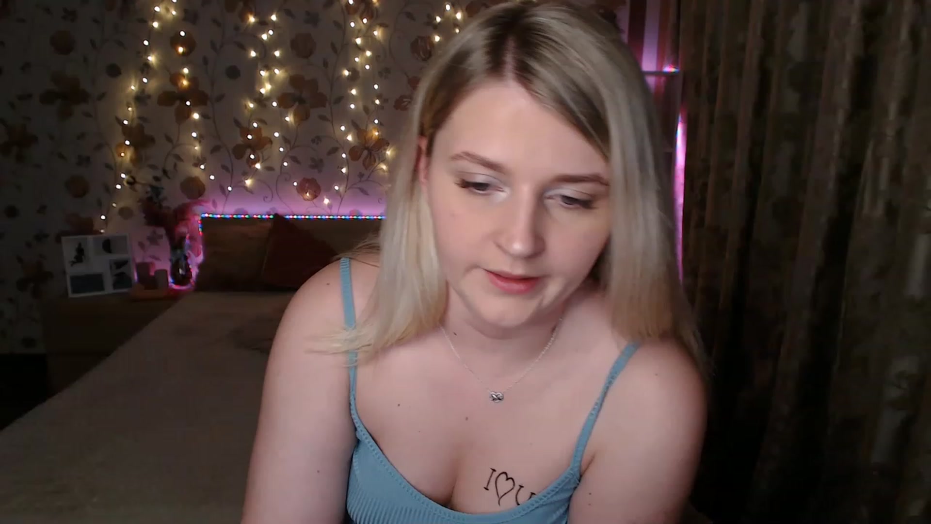 Gallery image thumbnail from Nice_Ass007's myfreecams stream on, 06/22/2023, 23:42 image 10 of 20