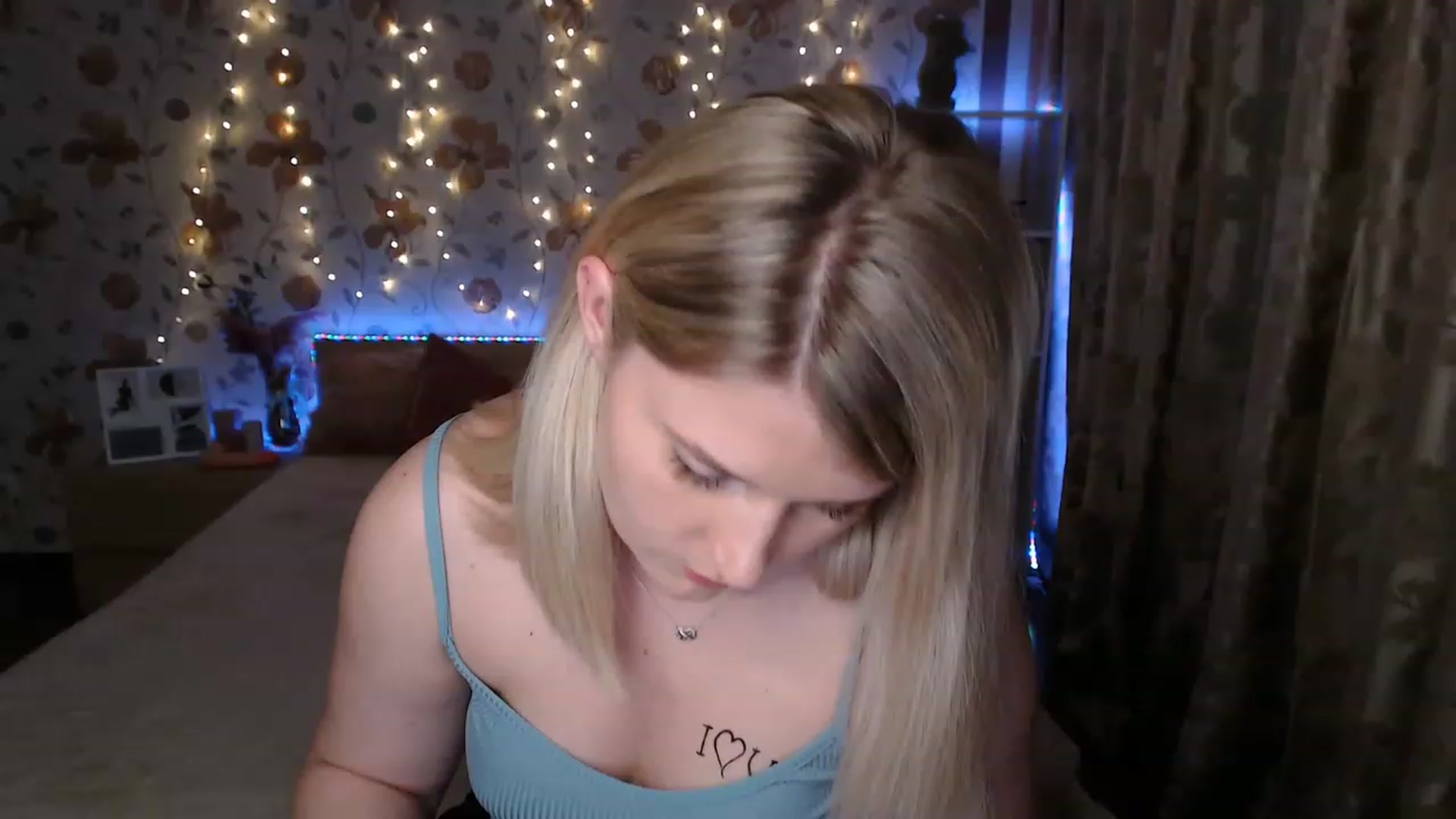 Gallery image thumbnail from Nice_Ass007's myfreecams stream on, 06/22/2023, 23:42 image 3 of 20