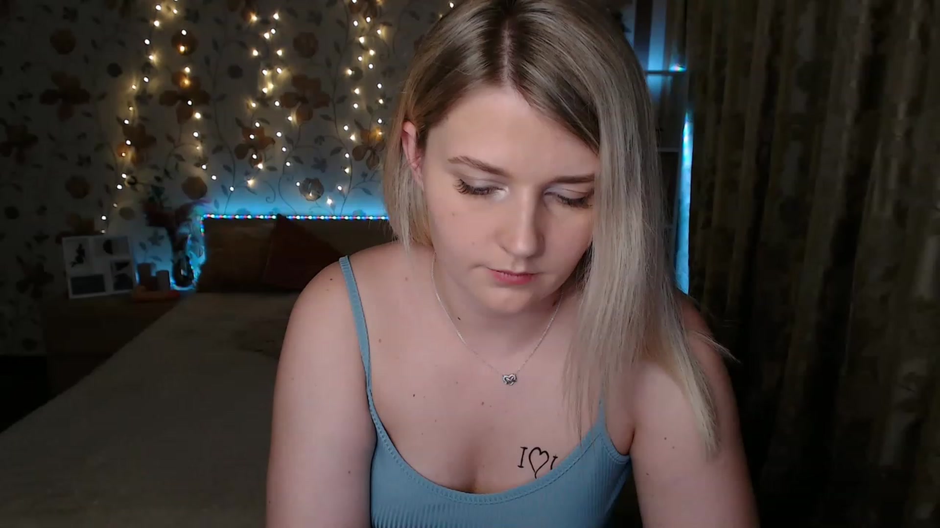 Gallery image thumbnail from Nice_Ass007's myfreecams stream on, 06/22/2023, 23:42 image 5 of 20