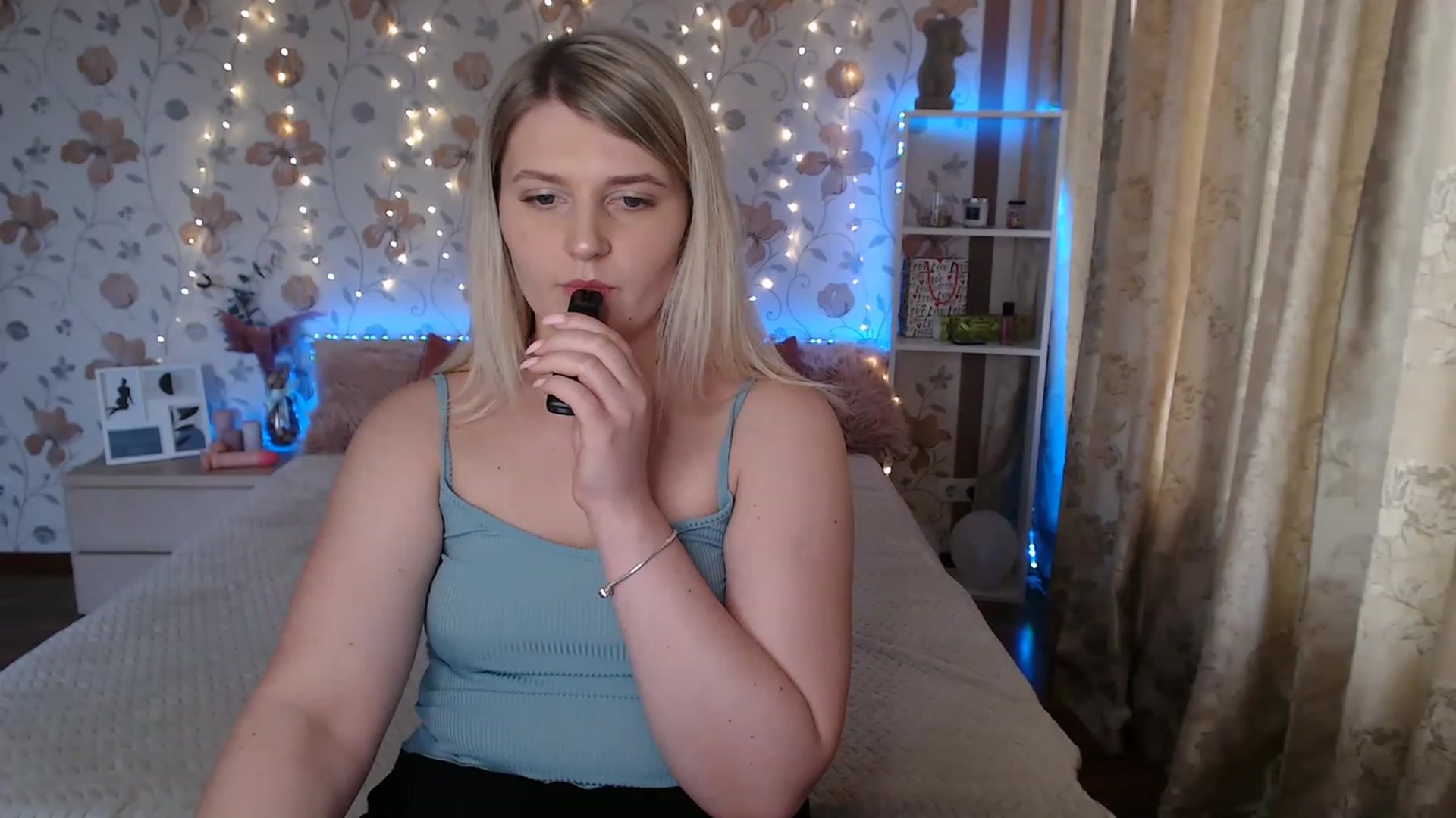 Gallery image thumbnail from Nice_Ass007's myfreecams stream on, 06/23/2023, 03:49 image 1 of 20