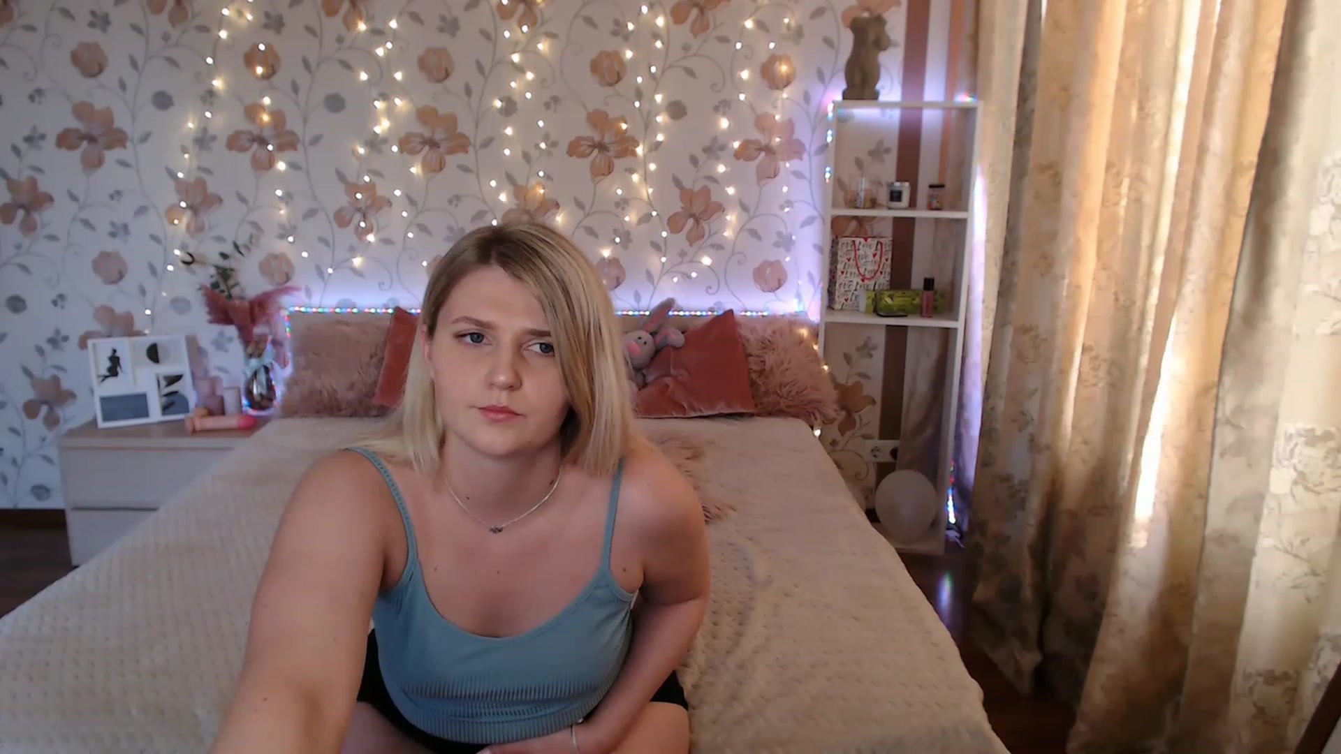 Gallery image thumbnail from Nice_Ass007's myfreecams stream on, 06/23/2023, 04:30 image 3 of 20