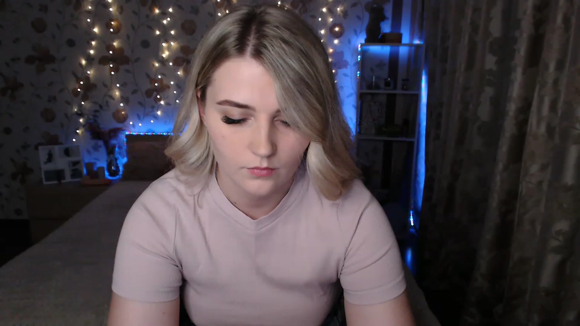 Gallery image thumbnail from Nice_Ass007's myfreecams stream on, 06/24/2023, 19:37 image 8 of 20