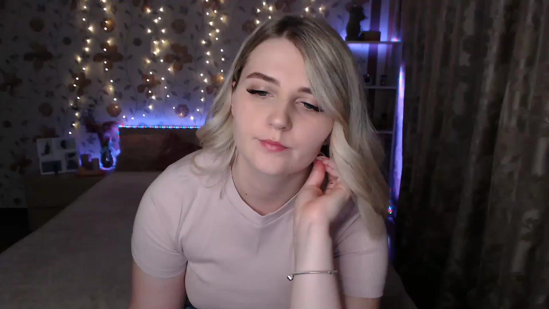 Gallery image thumbnail from Nice_Ass007's myfreecams stream on, 06/24/2023, 19:37 image 11 of 20